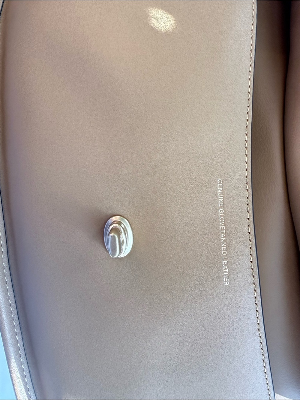 Coach Honey Leather Shoulder Bag with Turn-Lock - Picture 5 of 8